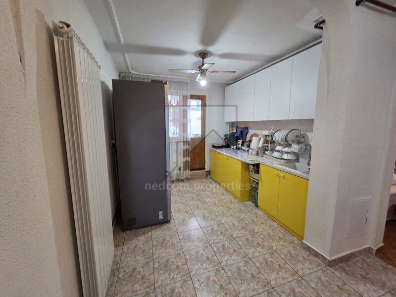 Rahova - Barca Vanzare apartament 3 camere